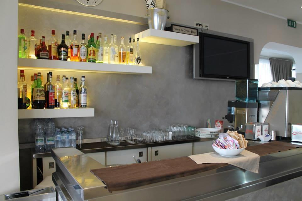Hotel Sant'Elena Ріміні Екстер'єр фото