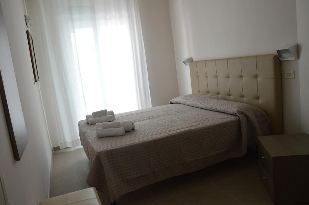 Hotel Sant'Elena Ріміні Номер фото